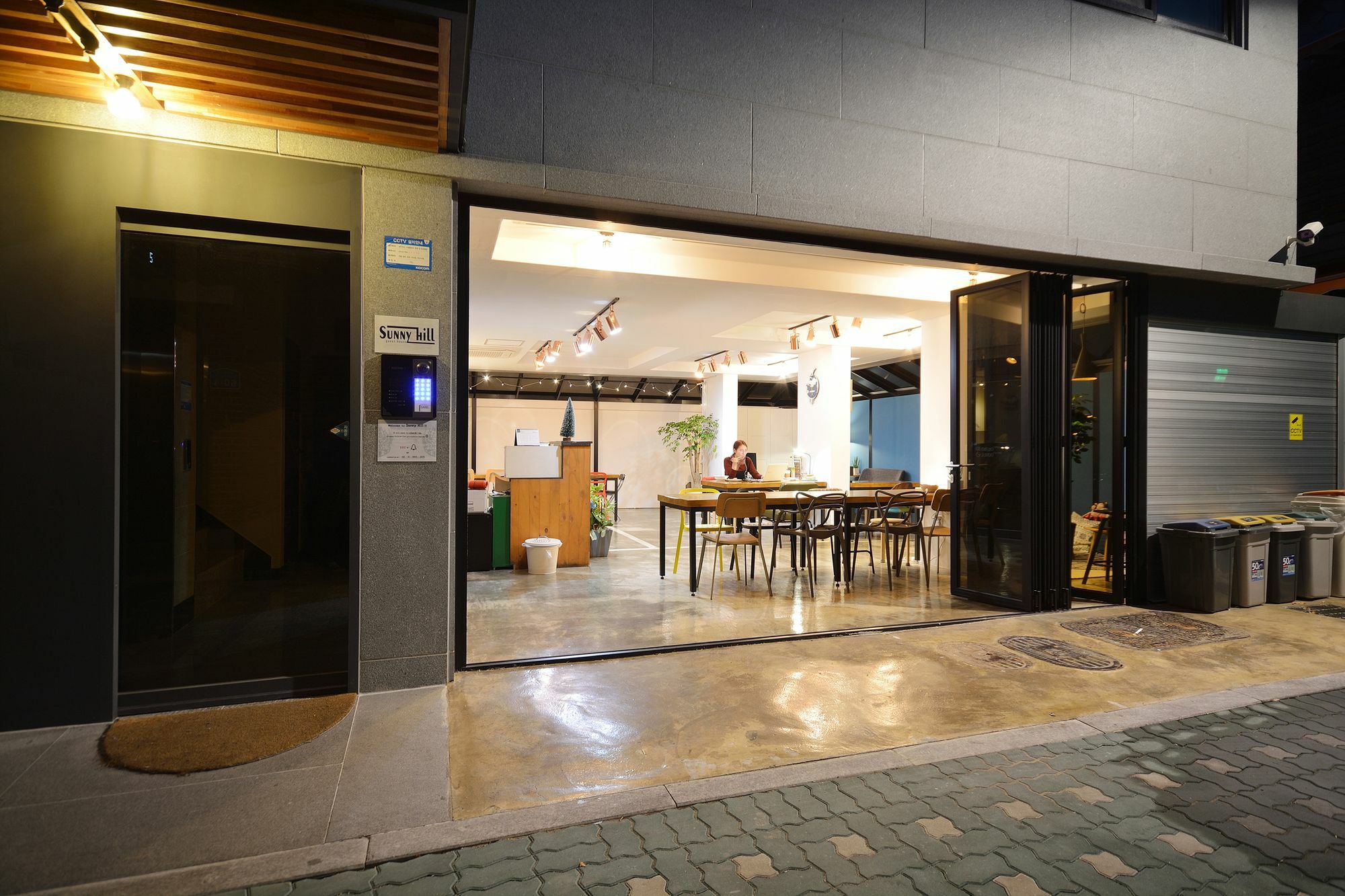 Sunnyhill Hostel Hongdae Szöul Kültér fotó